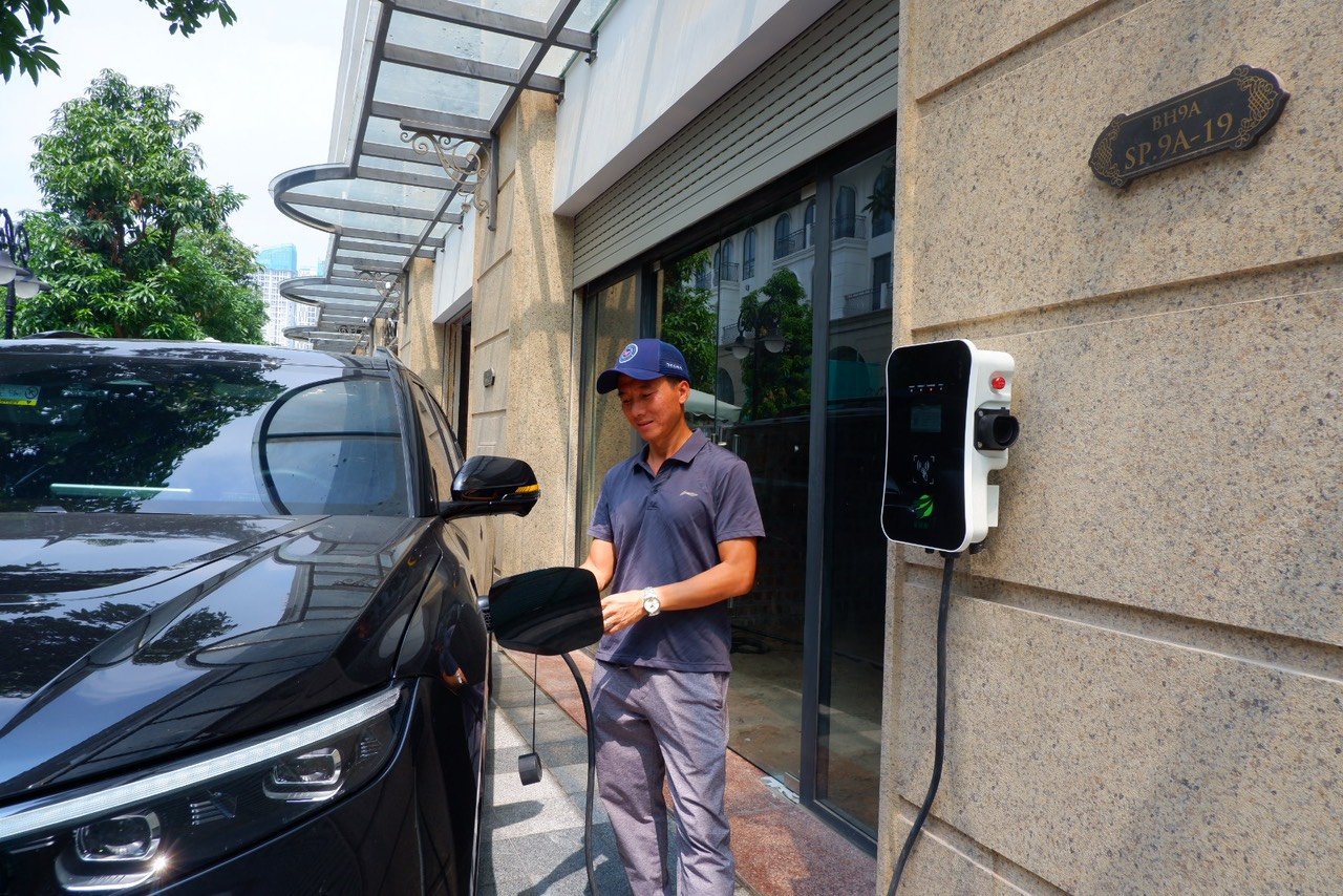 sạc ô tô điện an toàn